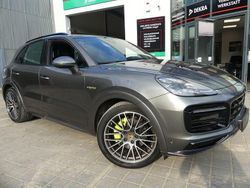 Quarzitgraumetallic Gebraucht 2021 Porsche Cayenne SUV | 66.800 € (Superpreis)