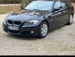 Schwarz Gebraucht 2010 BMW 320 Kombi | 4.100 € (Guter Preis)