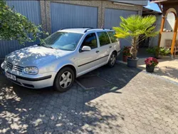 Silber Gebraucht 2000 VW Golf IV Kombi | 2.000 €