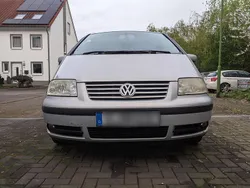 Grau Gebraucht 2003 VW Sharan Van / Kleinbus | 1.999 € (Fairer Preis)
