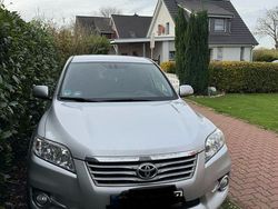 Silber Gebraucht 2011 Toyota RAV4 Multidrive S SUV | 11.990 € (Teuer)