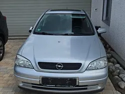 Silber Gebraucht 1999 Opel Astra Limousine | 1.600 € (Fairer Preis)