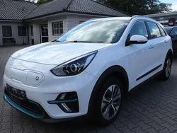 Weiß Gebraucht 2022 Kia e-Niro Vision SUV | 21.050 € (Fairer Preis)