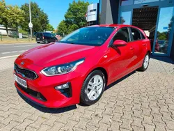 Rot Gebraucht 2019 Kia Ceed 2 Limousine | 14.490 € (Guter Preis)