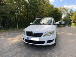 Weiß Gebraucht 2014 Skoda Fabia Active Kleinwagen | 2.900 € (Superpreis)