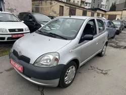 Grau Gebraucht 2003 Toyota Yaris Limousine | 1.999 € (Fairer Preis)