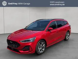 Rot Gebraucht 2023 Ford Focus ST-Line Kombi | 23.495 € (Guter Preis)