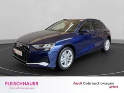 Blau Gebraucht 2024 Audi A3 Sportback Advanced Limousine | 31.890 € (Guter Preis)