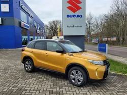 Solar yellow metallic Gebraucht 2025 Suzuki Vitara Comfort SUV | 25.950 € (Etwas zu teuer)