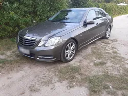 Braun Gebraucht 2011 Mercedes E200 Avantgarde Limousine | 12.000 € (Guter Preis)