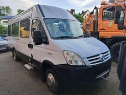 Weiß Gebraucht 2010 Iveco Daily Van / Kleinbus | 12.870 € (Teuer)