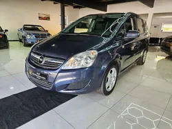 Grau Gebraucht 2010 Opel Zafira Edition Van / Kleinbus | 4.999 € (Etwas zu teuer)