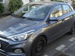 Grau Gebraucht 2018 Hyundai i20 Trend Kleinwagen | 8.700 € (Guter Preis)