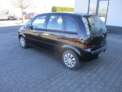 Schwarz Gebraucht 2006 Opel Meriva Van / Kleinbus | 1.290 € (Guter Preis)
