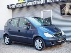 Blau Gebraucht 2003 Mercedes A160 Classic Kleinwagen | 2.650 € (Teuer)