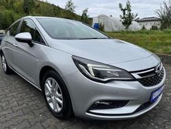 Silber Gebraucht 2019 Opel Astra Limousine | 11.850 € (Fairer Preis)