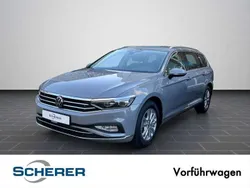 Mondsteingrau Gebraucht 2023 VW Passat Elegance Kombi | 29.990 € (Superpreis)