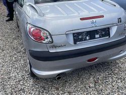 Gebraucht 2001 Peugeot 206 CC Platinum Cabrio | 1.590 € (Etwas zu teuer)