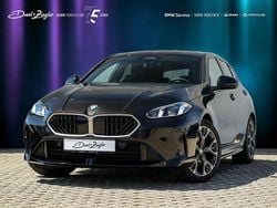 Saphirschwarz metallic Gebraucht 2025 BMW 120 M Sport Kleinwagen | 31.999 € (Superpreis)