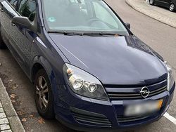 Blau Gebraucht 2004 Opel Astra Limousine | 1.300 € (Fairer Preis)