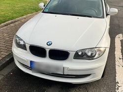 Weiß Gebraucht 2010 BMW 116 Kleinwagen | 3.800 € (Fairer Preis)