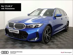 Blau Gebraucht 2024 BMW 330e M Sport Kombi | 40.950 € (Superpreis)