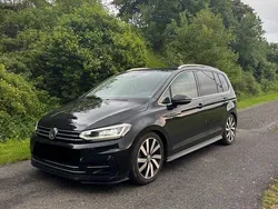 Schwarz Gebraucht 2016 VW Touran Highline Van / Kleinbus | 20.000 € (Fairer Preis)