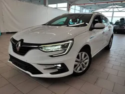 Weiß Gebraucht 2022 Renault Mégane IV Business Limousine | 10.789 € (Etwas zu teuer)
