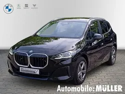 Schwarz Gebraucht 2023 BMW 218 Active Tourer Luxury Line Van / Kleinbus | 26.450 € (Superpreis)