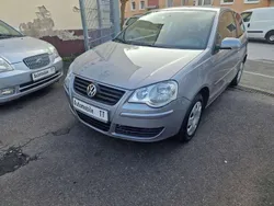 Grau Gebraucht 2009 VW Polo Edition Limousine | 1.990 € (Fairer Preis)