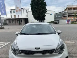 Weiß Gebraucht 2015 Kia Rio 3 Kleinwagen | 6.999 € (Etwas zu teuer)