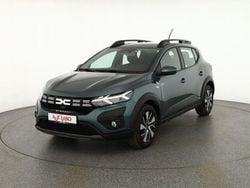 Grün Gebraucht 2025 Dacia Sandero Stepway SUV | 16.490 € (Superpreis)