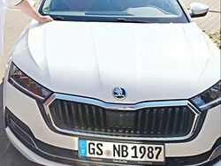 Weiß Gebraucht 2021 Skoda Octavia Ambition Limousine | 19.500 € (Etwas zu teuer)