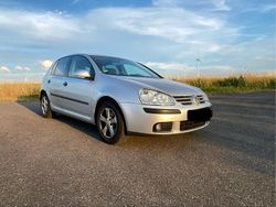 Silber Gebraucht 2004 VW Golf V Kleinwagen | 1.850 € (Guter Preis)