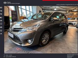 Grau Gebraucht 2016 Toyota Verso Edition-S Van / Kleinbus | 14.490 € (Fairer Preis)