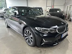 Schwarz Gebraucht 2020 BMW 320 Luxury Line Limousine | 27.490 € (Guter Preis)