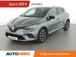 Grau Gebraucht 2023 Renault Clio V Techno Kleinwagen | 18.710 € (Fairer Preis)