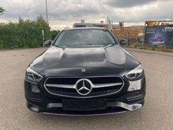Schwarz Gebraucht 2024 Mercedes C180 Limousine | 34.999 € (Guter Preis)