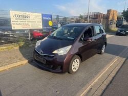 Deep amethyst mica metallic Gebraucht 2011 Toyota Verso-S Life Van / Kleinbus | 4.399 € (Guter Preis)