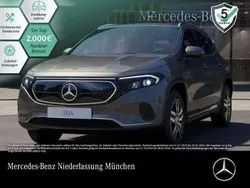 Mountain grau Gebraucht 2021 Mercedes EQA250 Advanced SUV | 29.890 € (Fairer Preis)