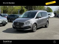 Chromitgrau Gebraucht 2023 Mercedes 180 Style Limousine | 25.890 € (Guter Preis)