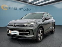 Grün Gebraucht 2024 VW Tiguan SUV | 46.299 € (Fairer Preis)
