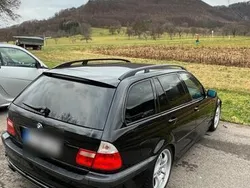 Schwarz Gebraucht 2002 BMW 330 Kombi | 4.050 € (Superpreis)