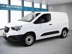 Weiß Gebraucht 2022 Opel Combo Edition Van / Kleinbus | 16.990 € (Fairer Preis)