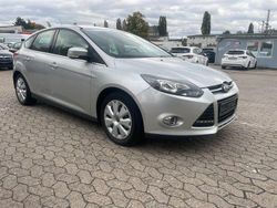 Silber Gebraucht 2013 Ford Focus Titanium Limousine | 7.399 € (Fairer Preis)