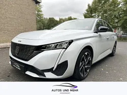 Weiß Gebraucht 2023 Peugeot 308 Allure Kombi | 21.999 € (Superpreis)