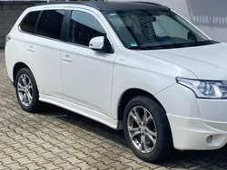 Weiß Gebraucht 2013 Mitsubishi Outlander SUV | 10.200 € (Fairer Preis)