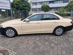 Beige Gebraucht 2020 Mercedes E200 Limousine | 10.900 €