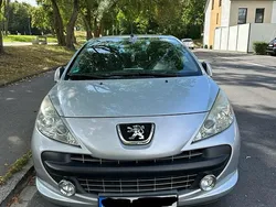 Silber Gebraucht 2009 Peugeot 207 CC Premium Cabrio | 3.100 € (Fairer Preis)