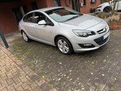Silber Gebraucht 2013 Opel Astra Active Limousine | 5.180 € (Fairer Preis)